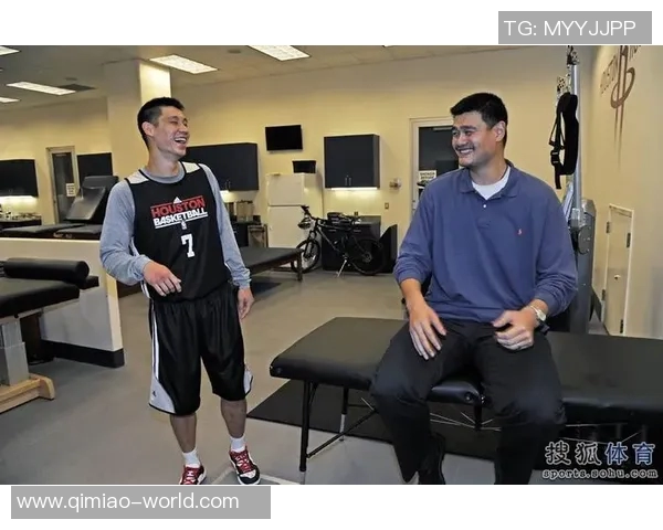 姚明在KTV的敬酒瞬间引发的热议与欢笑背后的故事